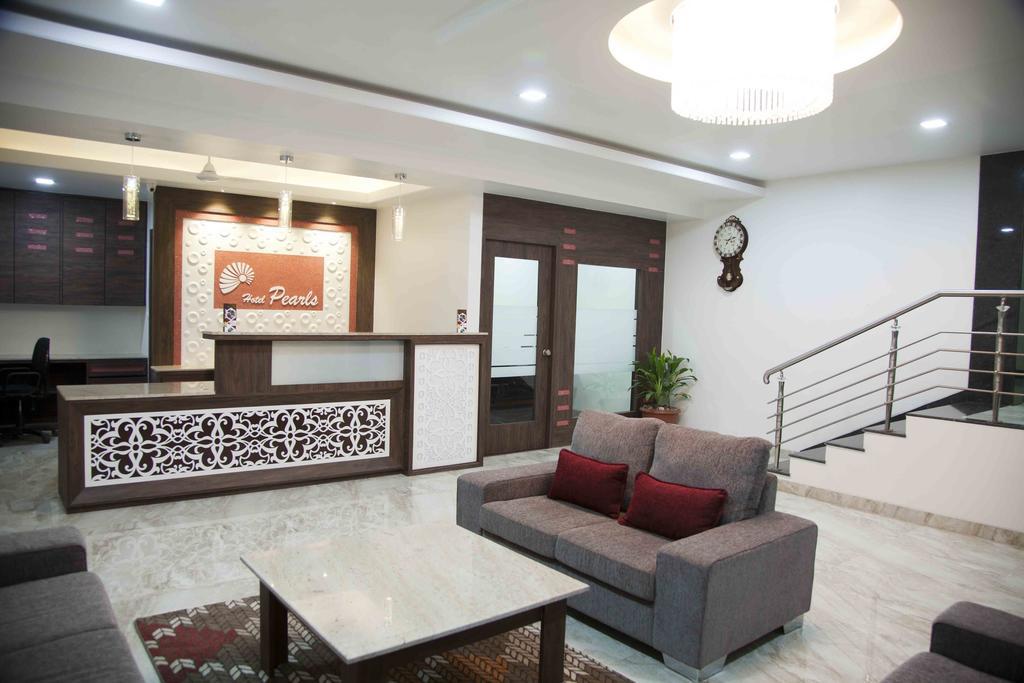 Hotel Pearls Aurangabad  Exterior photo